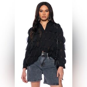 NWT AKIRA NEXT TIME TEXTURED BUTTON DOWN BLOUSE MEDIUM